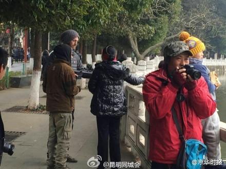 網(wǎng)曝昆明老外持槍打紅嘴鷗 派出所稱正在處理