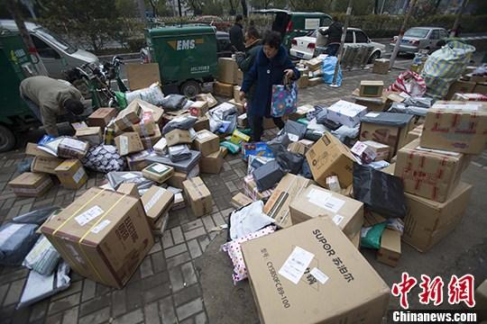 一批經(jīng)濟領域新規(guī)3月起施行 快遞寄件100%實名制