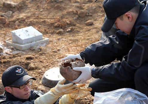 韓國向中國移交志愿軍烈士遺骸共437具.jpg