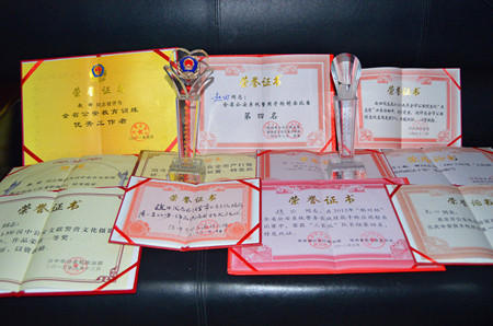23761173@E78FC254.35191757_recompress.jpg