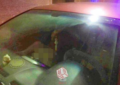 男女高速隧道車震被查：精神不好提提神1.jpg