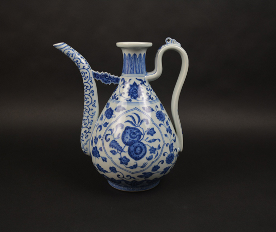 清道光 官 青花三朵紋執(zhí)壺 高26cm 款識 大清道光年制