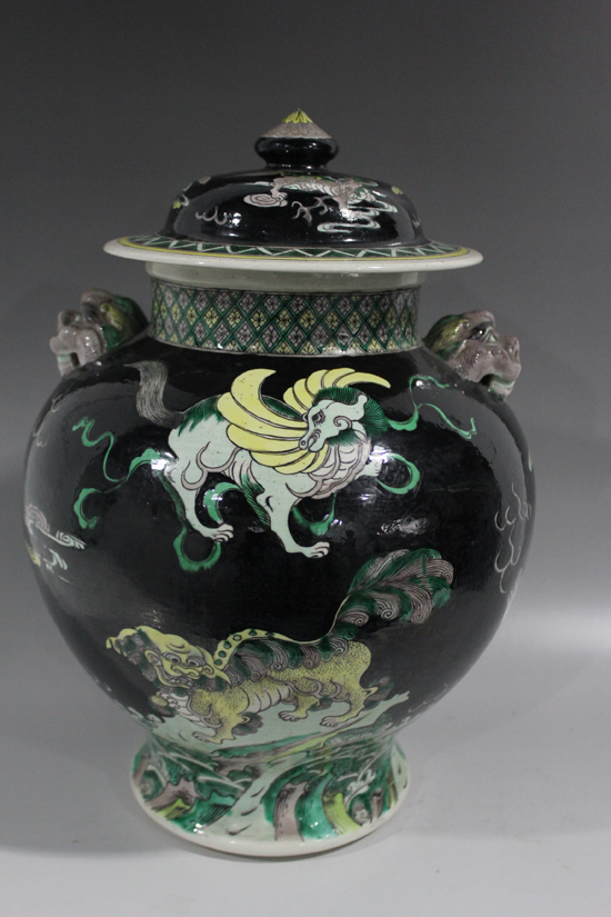 清光緒 墨彩海獸紋雙獸耳將軍罐 高38cm