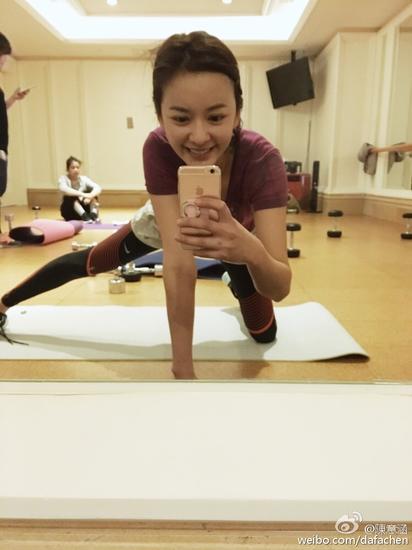 4df12e06jw1f03pd9ut47j20ku0rsn03