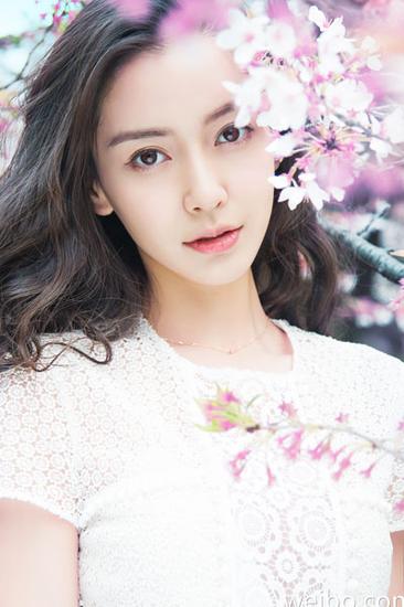 微微一笑很傾城 嘴角無紋的AB美炸了