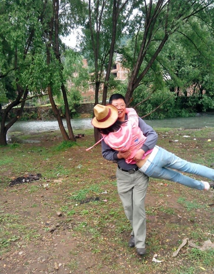 網(wǎng)曝昭通學(xué)院一副教授與班級(jí)女生保持不正當(dāng)關(guān)系