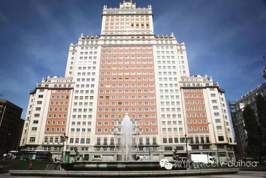 王健林首度回應(yīng)西班牙大廈事件：拆遷是世界難題