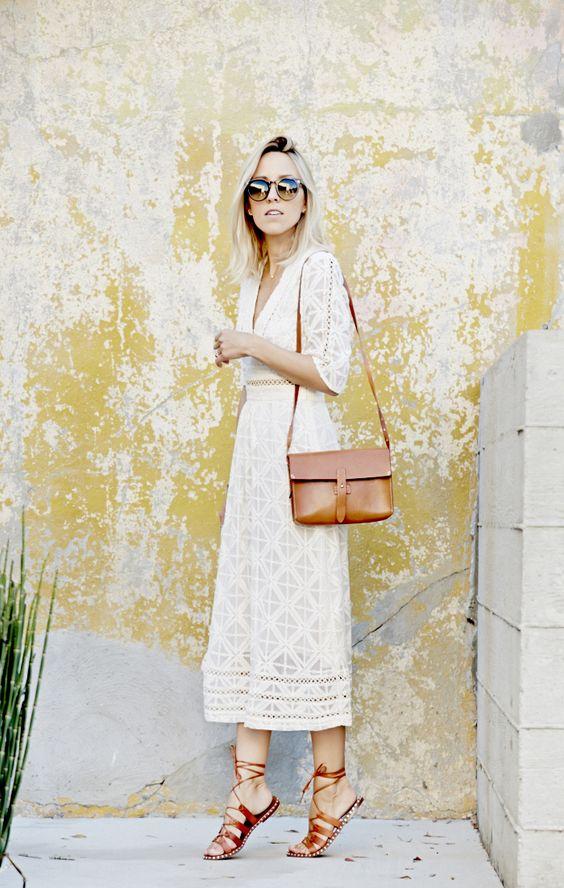 今天穿什么：迄今為止還沒(méi)見(jiàn)過(guò)誰(shuí)穿蕾絲裙好看呢