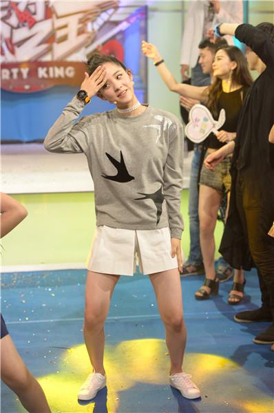 歐陽(yáng)娜娜姐妹私房話曝光 稱不介意劉昊然有女友