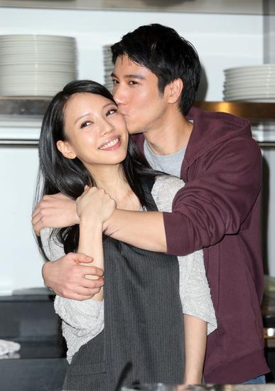 文雅大方的李靚蕾