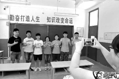 聾啞學校20考生全考上大學 一人被5校同時錄取