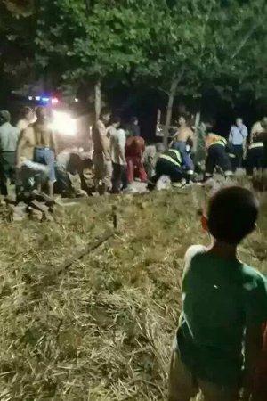 石家莊大風(fēng)刮塌學(xué)校圍墻 3名中考女生被砸身亡
