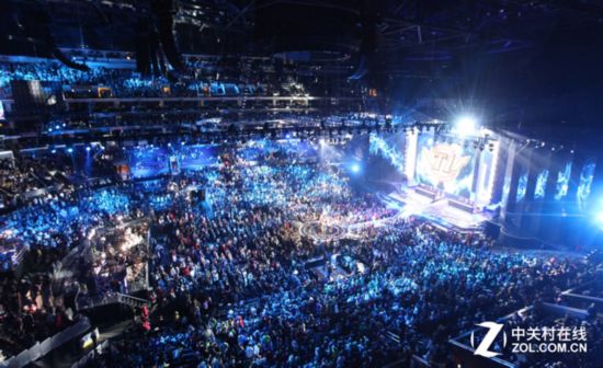 火爆網(wǎng)絡(luò)直播背后 是群體性孤獨的落寞 