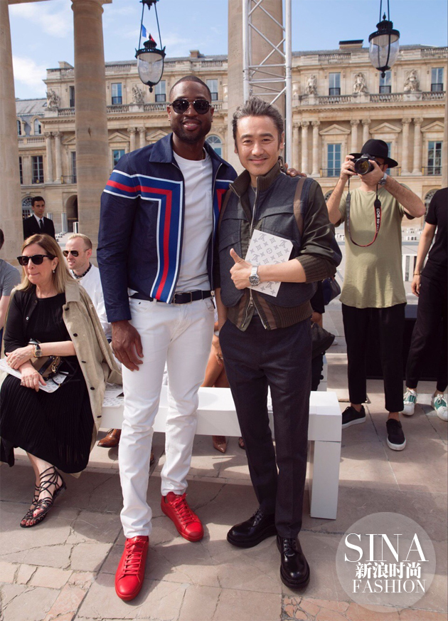 吳秀波在LV秀場與韋德合影