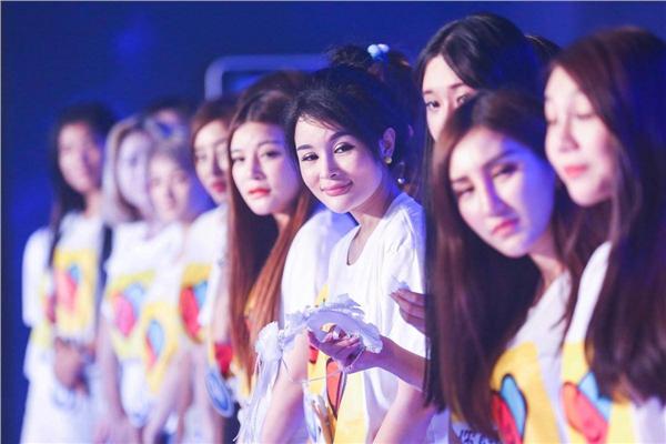 史上最尷尬！杭州網(wǎng)紅臉識別大戰(zhàn) 親媽找了十幾分鐘認(rèn)錯女兒