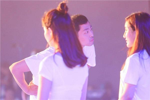 史上最尷尬！杭州網(wǎng)紅臉識別大戰(zhàn) 親媽找了十幾分鐘認(rèn)錯女兒