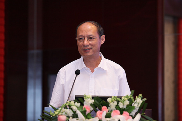 工業(yè)和信息化部科技司盧希副司長(zhǎng)