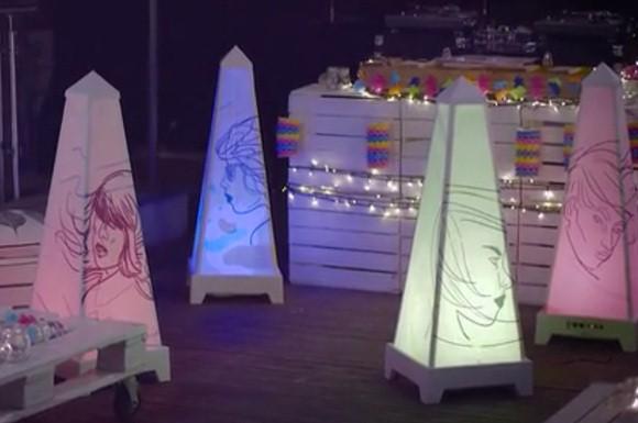 充滿藝術(shù)感的落地?zé)羰綗o線音箱 燈光可與音樂同步