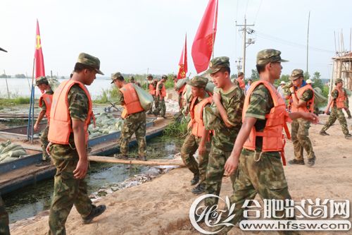 踐行“兩學(xué)一做”，以實際行動彰顯黨員風(fēng)采