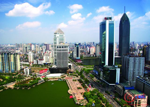 降溫趨勢(shì)確立背后：房地產(chǎn)“支柱”地位告急