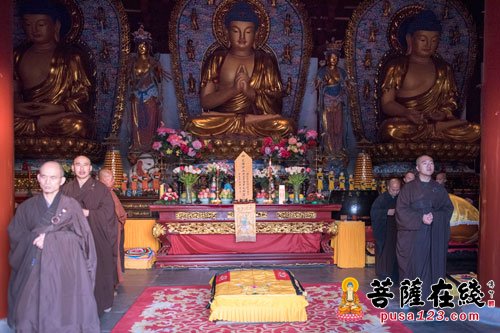 希望佛法的慈悲之光能攝照唐山人民及各地人民安居樂業(yè)、幸福安康