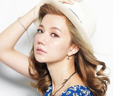 不飽和，你們的水果唇色老是不夠嫩