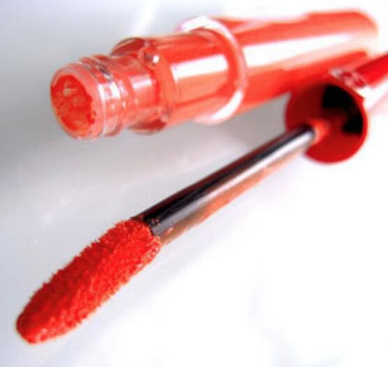 不飽和，你們的水果唇色老是不夠嫩