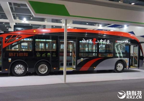 董明珠造車夢(mèng)不死：格力大巴首次現(xiàn)身！口號(hào)亮了