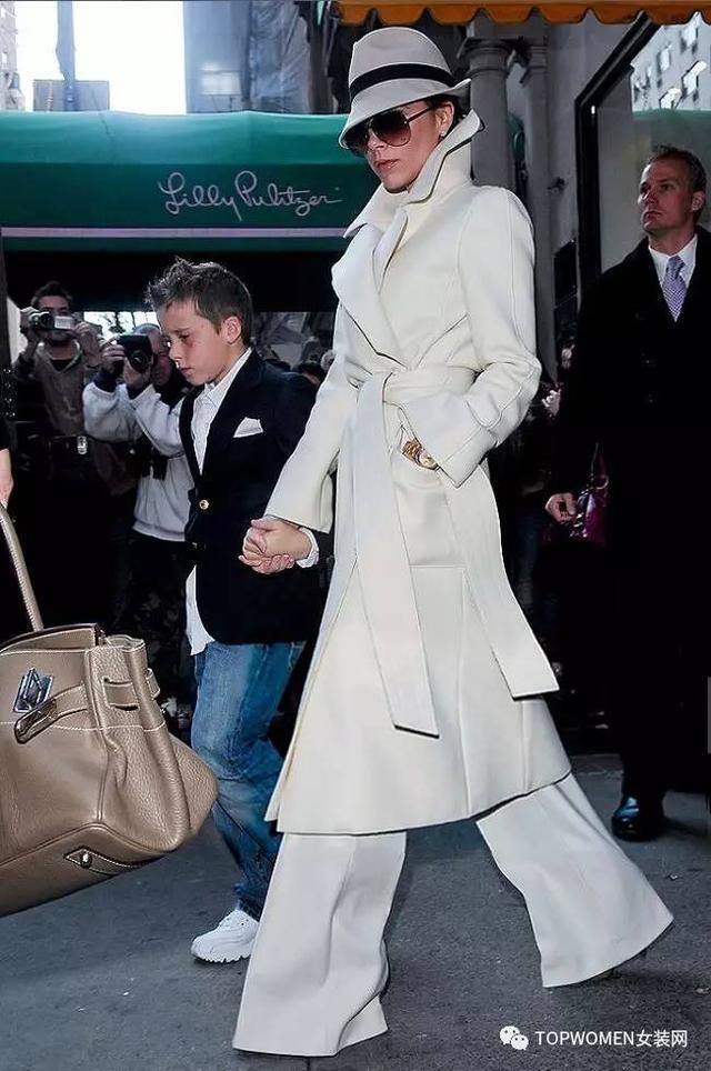 變身精致有品味女王，全白造型打造冬日女神范！