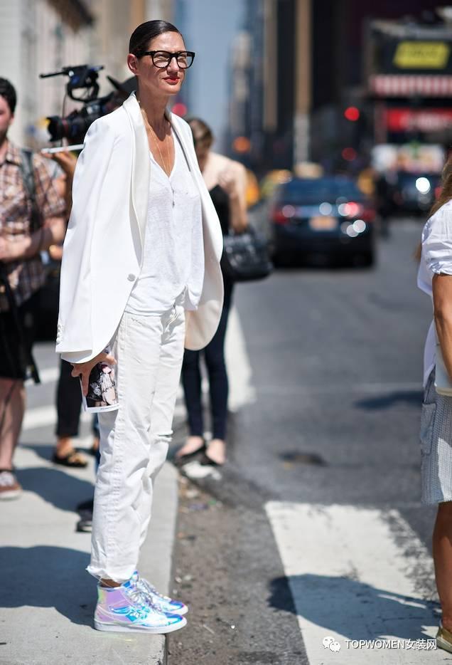 變身精致有品味女王，全白造型打造冬日女神范！