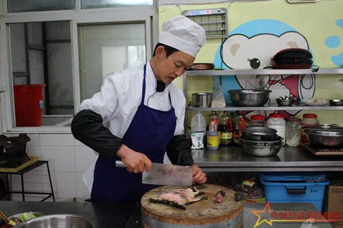農(nóng)民工廚師菜文祥.JPG
