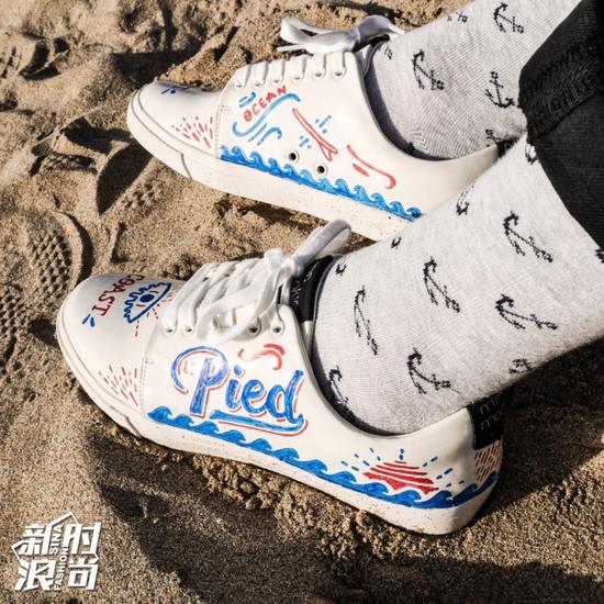 Mr。 Monkies小白鞋