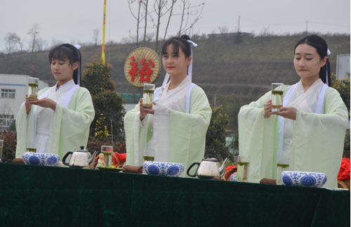 QQ圖片20170321221107.png