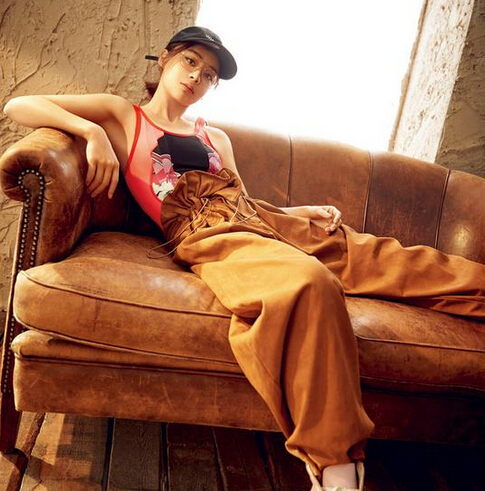 曝袁姍姍封面大片