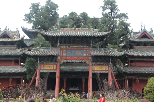 50家媒體聯(lián)盟代表走進(jìn)山西關(guān)公廟