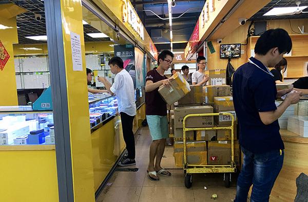 殺死華強(qiáng)北這座山寨王國(guó)的，是蘋(píng)果和阿里巴巴