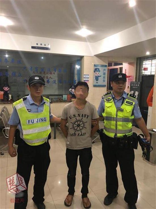 順手抓獲毒駕男子張某