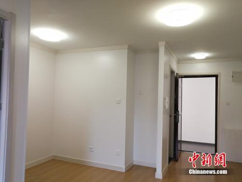 圖為北京郭公莊家園(北區(qū))40平米左右公租房的室內(nèi)。a target='_blank' href='http://www.chinanews.com/' 中新網(wǎng)/a記者 邱宇 攝