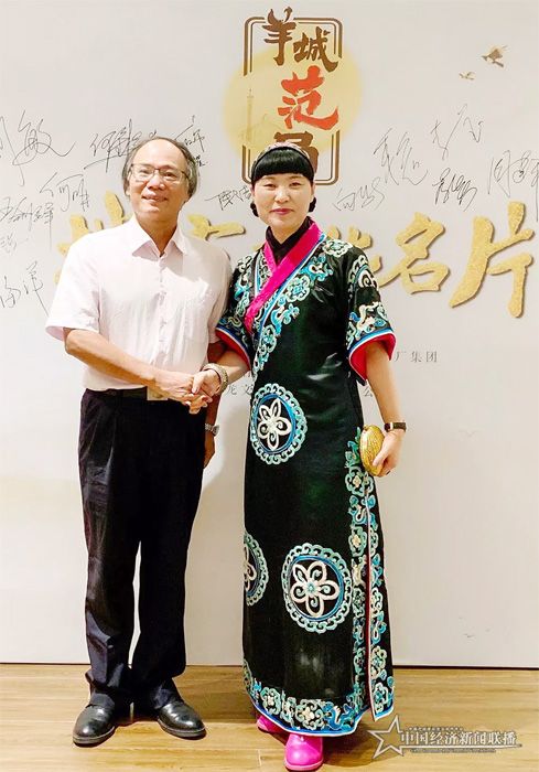 890.jpg