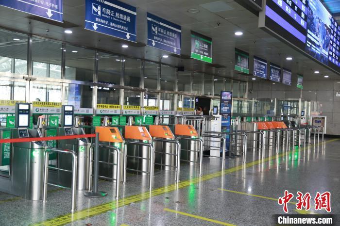 長三角高鐵線路全部邁入電子客票時代。中國鐵路上海局集團有限公司供圖