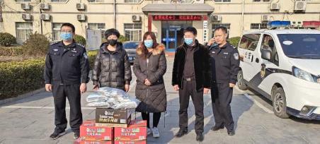 河北衡水冀州：愛心人士賀冬暖捐贈物資，助力疫情防控阻擊戰(zhàn)