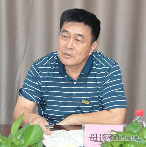 海墾榮光農(nóng)場公司黨委書記、董事長母連云.jpg