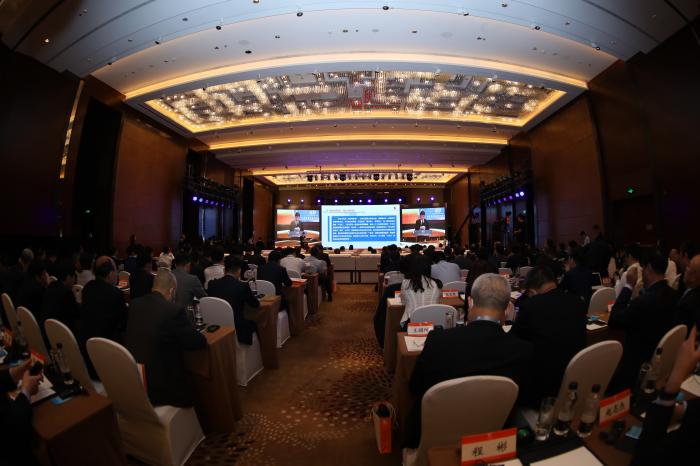 山東黃金戰(zhàn)略發(fā)展交流會現(xiàn)場。