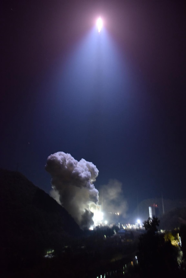 4神飛航天祝賀中國航天喜迎2021開門紅 中國經濟報道網 www.cctvjingji.com.jpg