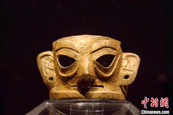 商周金面具，金沙遺址出土。金沙遺址供圖

