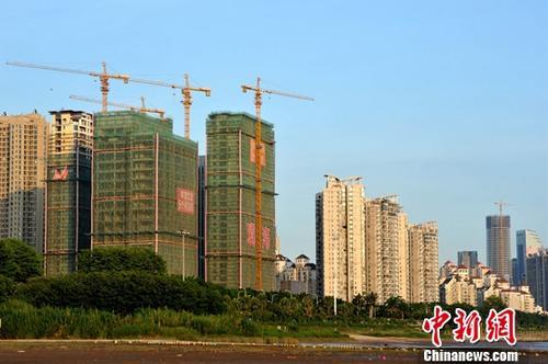 資料圖：正在建設中的房地產(chǎn)樓盤。a target='_blank' href='http://www.chinanews.com/'中新社/a記者 張斌 攝