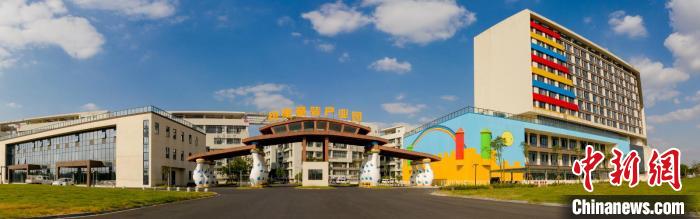 織里童裝產(chǎn)業(yè)園 張棟 攝