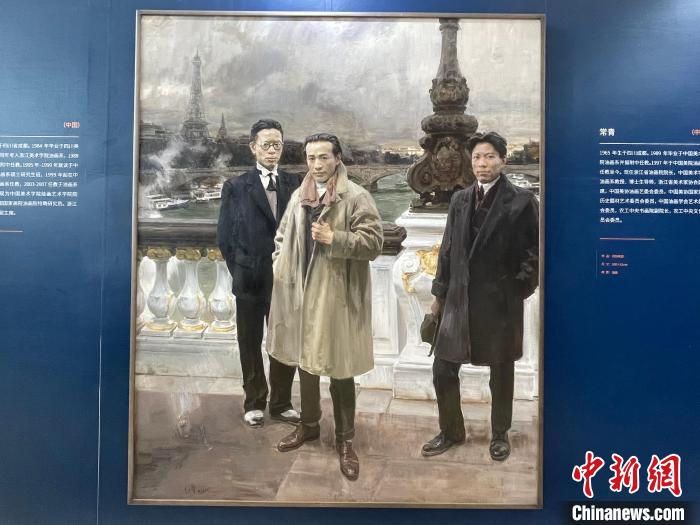 何紅舟作品《橋上的風(fēng)景》。童笑雨 攝