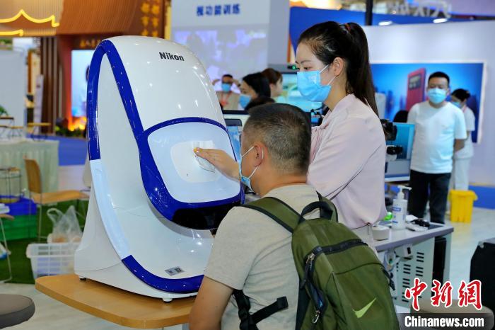 圖為展會現(xiàn)場 王鵬 攝