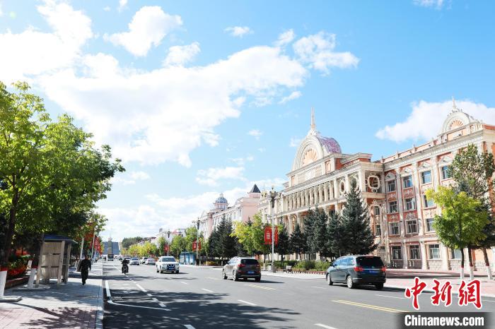 9月17日，漠河市供熱部門開始開栓供熱，比去年提前了2天。邵天李 攝